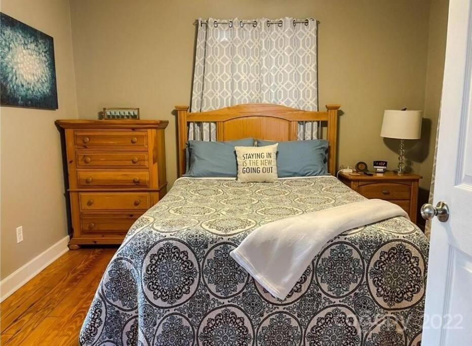 Charming Cottage In Morganton With Ample Parking Dış mekan fotoğraf